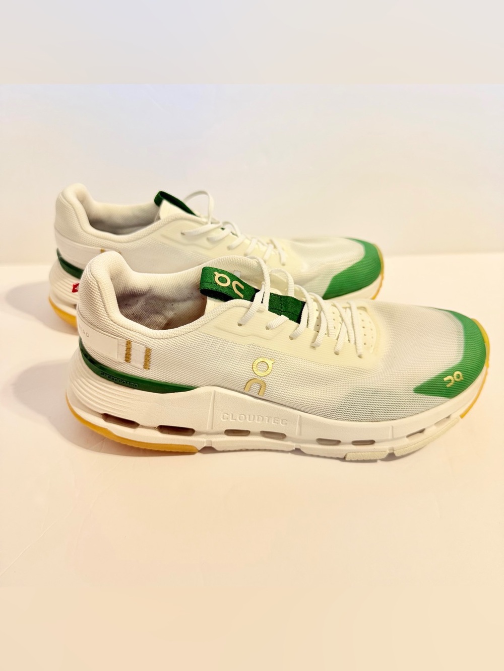 Frwd x Revolve On Cloud Cloudnova Form 2 (Revolve exclusive) white green sz 7 - Picture 3 of 9